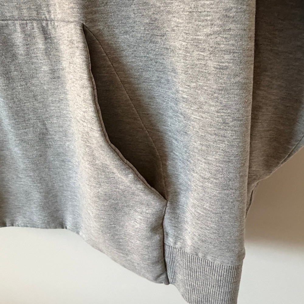 Gymshark Heather Gray Hoodie Men's Size L OG 2018 Long Style Athletic Workout - Picture 9 of 9